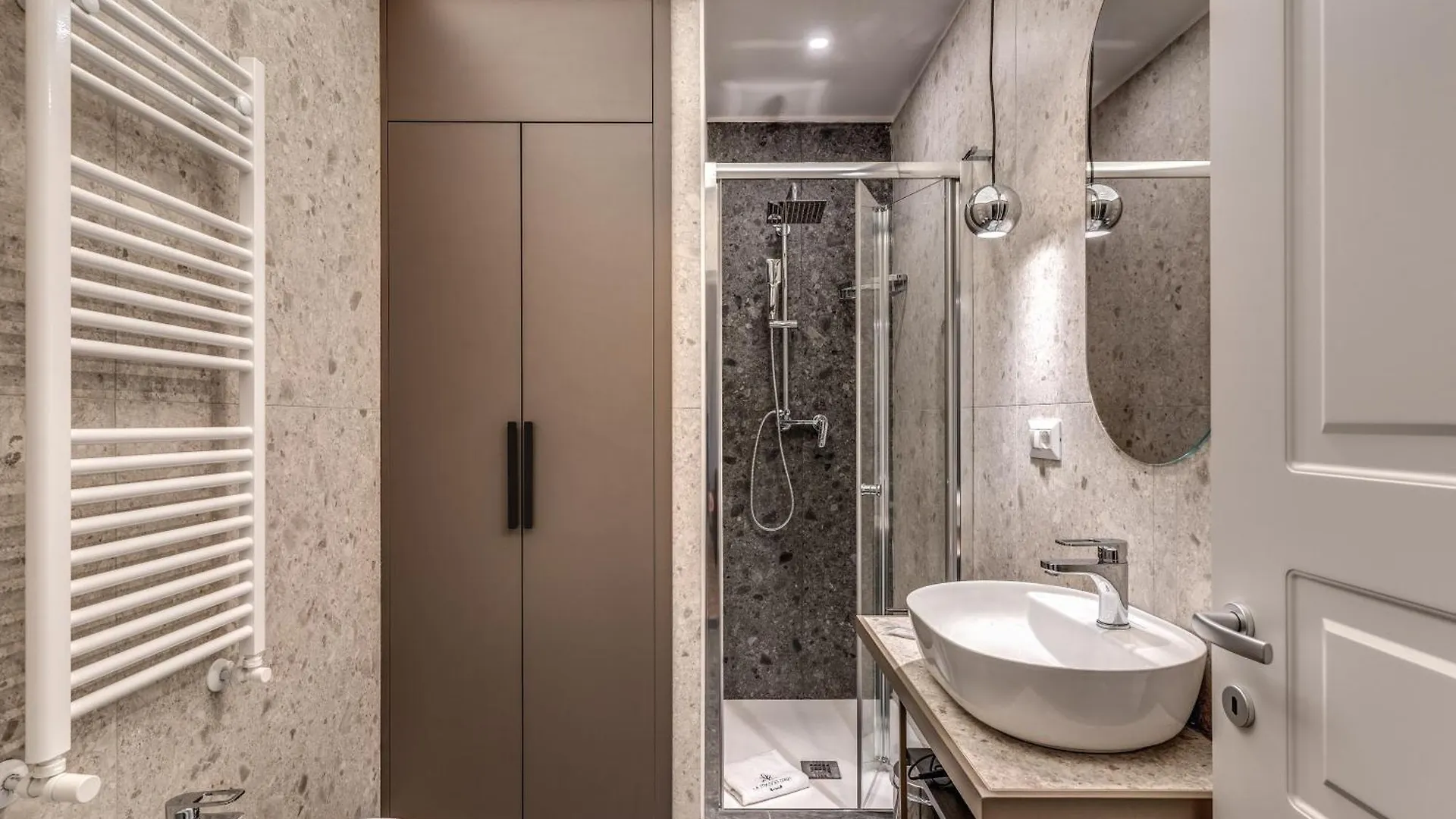 Apartment Palazzo Ottavia - La Maison D'Art Collection Rome Italy